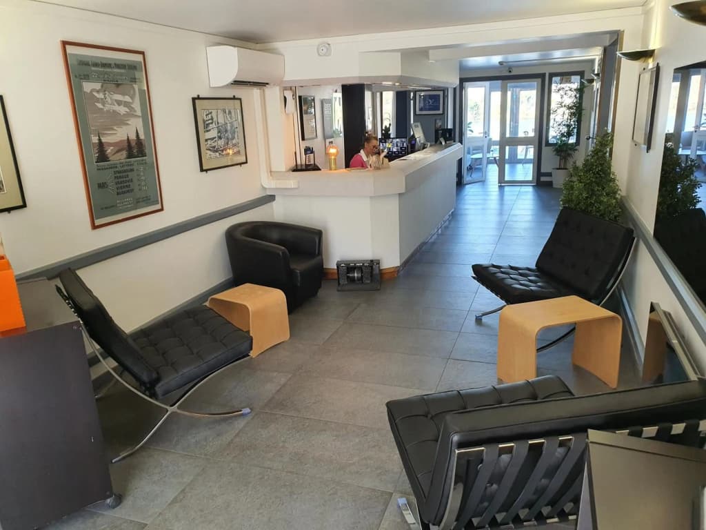 Hôtel des Lacs - Photo 2