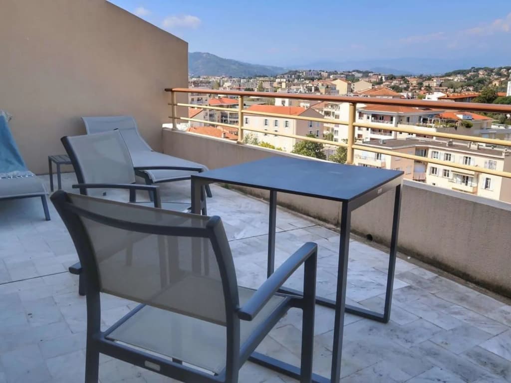 ibis Cannes Plage La Bocca - Miniature 8