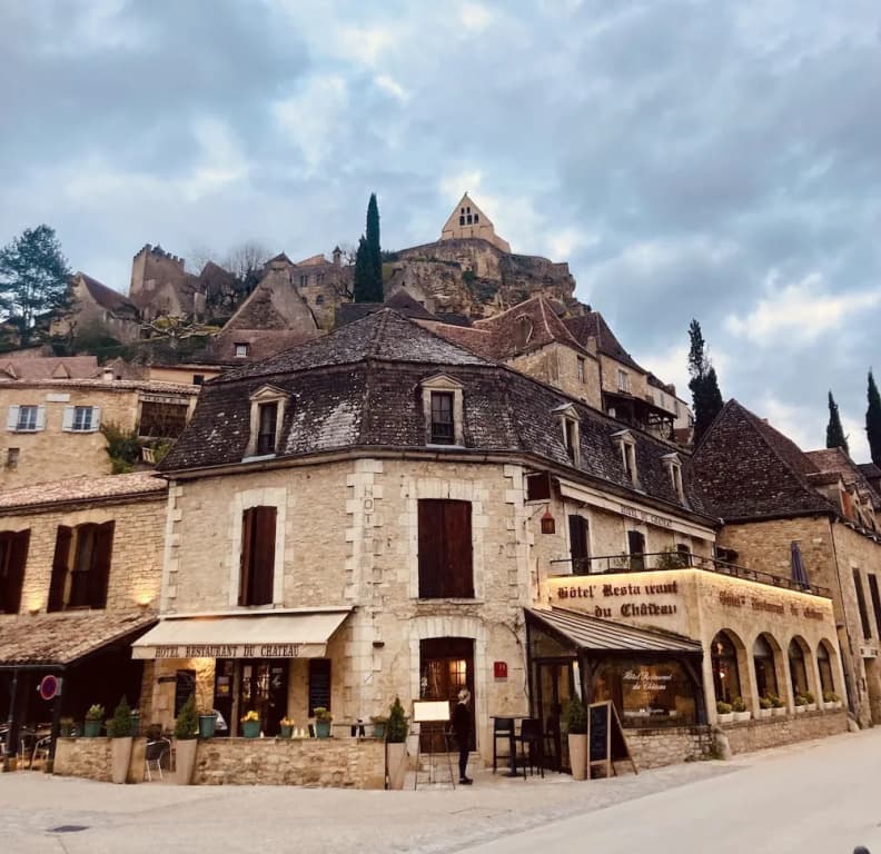 Hotel du Chateau - Photo 1