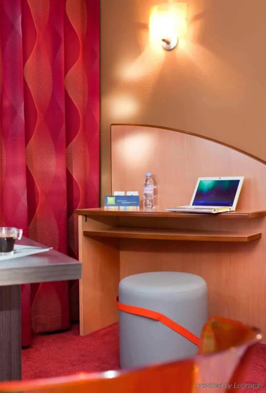 Ibis Styles Peronne Assevillers - Photo 3