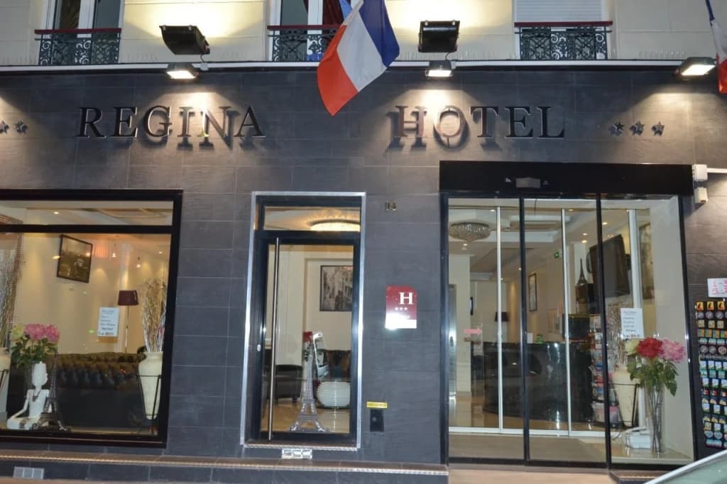 Regina Montmartre Hotel - Photo 1