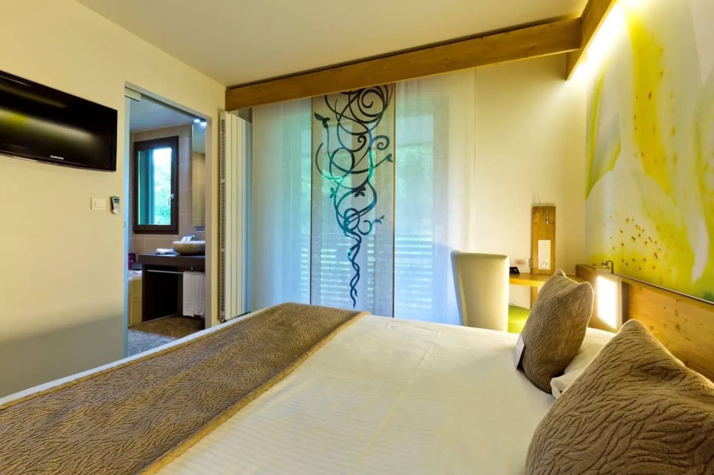 La Croix de Savoie & SPA - Miniature 6