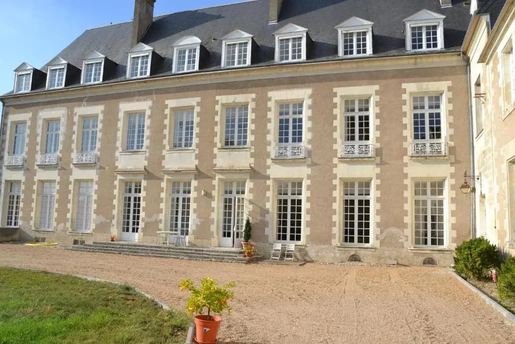 Château de Saint Ouen les Vignes - Photo 1