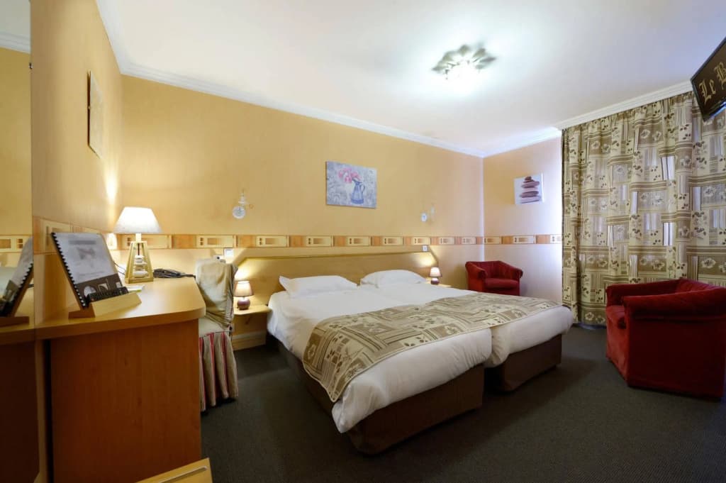 Hôtel le Bellevue - Photo 3