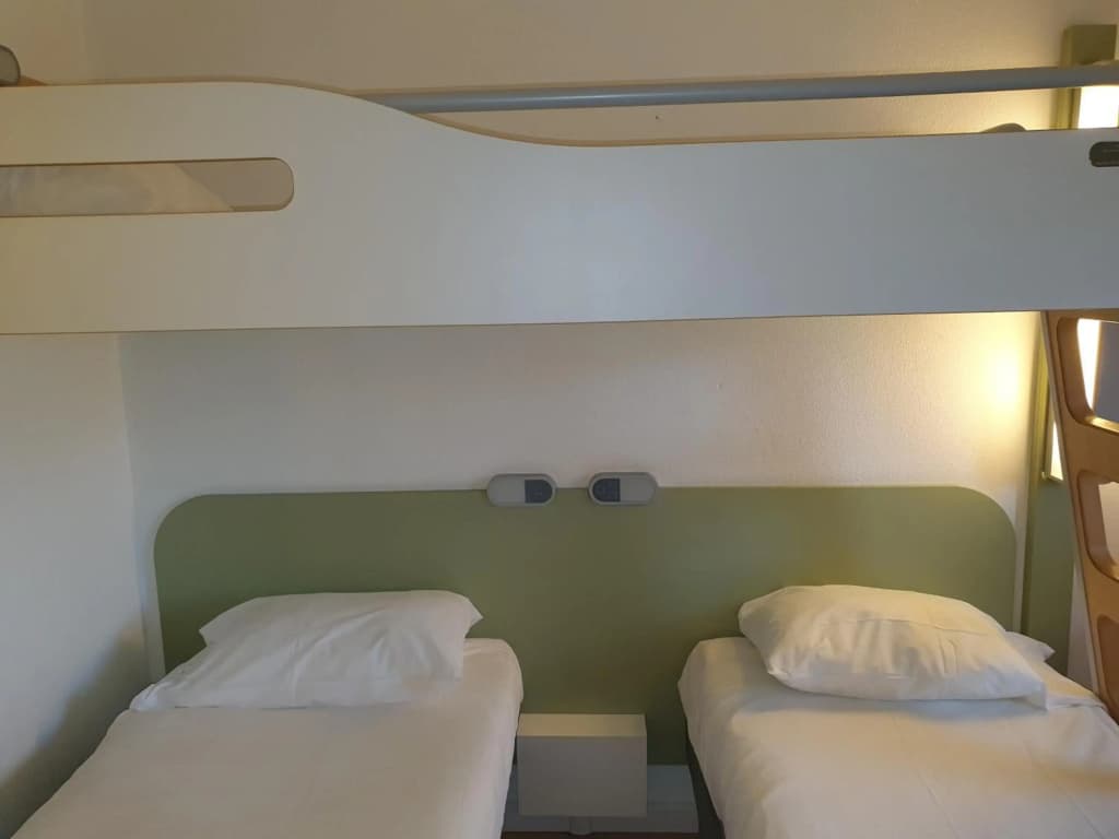 ibis budget Roanne - Miniature 6