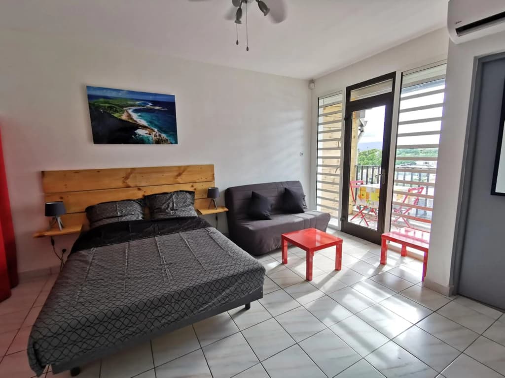 Appartement vue mer et montagne à 100m de la plage - Photo 1