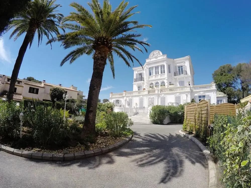 House with 2 Bedrooms in Saint-Raphaël, with Pool Access And Enclosed Garden - 500 M From the Beach - Photo 1