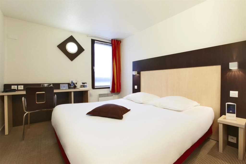 KYRIAD ROUEN NORD - Mont-Saint-Aignan - Photo 2