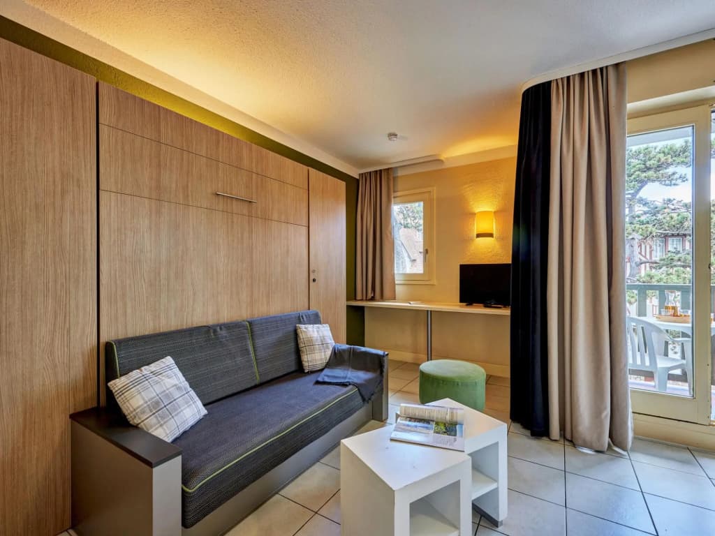 Studio in Deauville Near the Beach - Photo 3