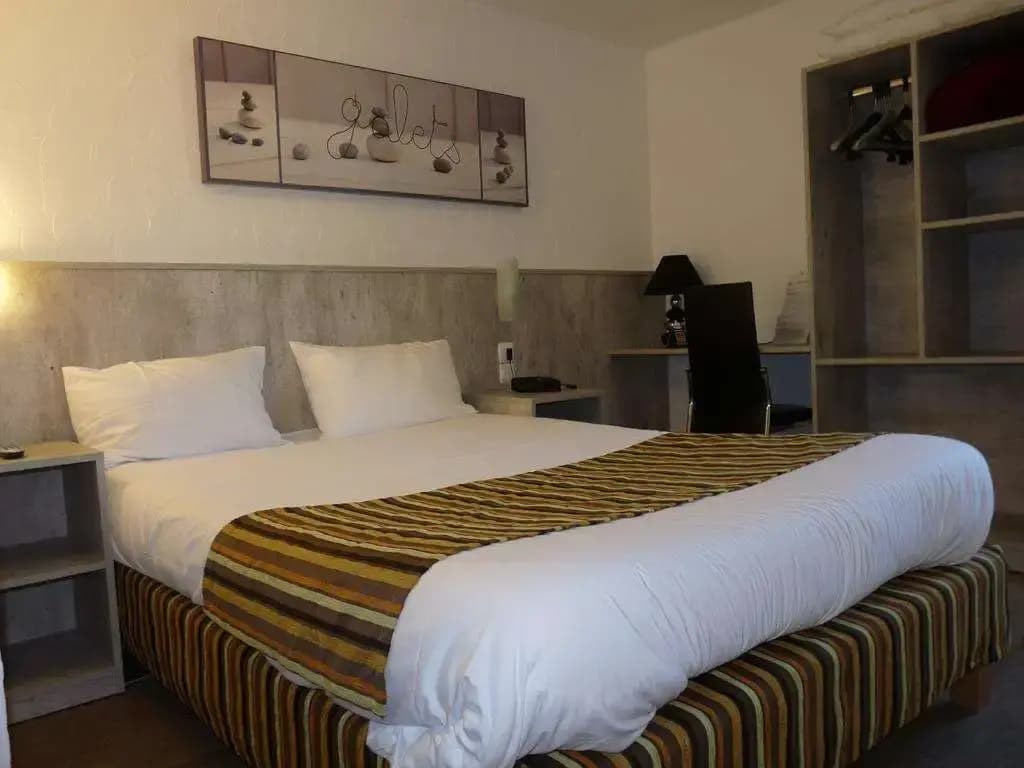 Brit Hotel Bosquet - Photo 3