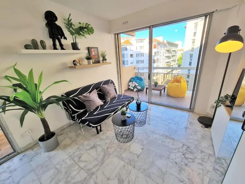 GregBnb-com - T2 Pleine Ville - CLIMATISE - BALCON - 2 - Miniature 7