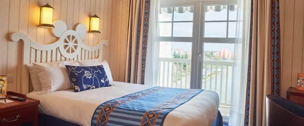 Disney Newport Bay Club - Photo 4