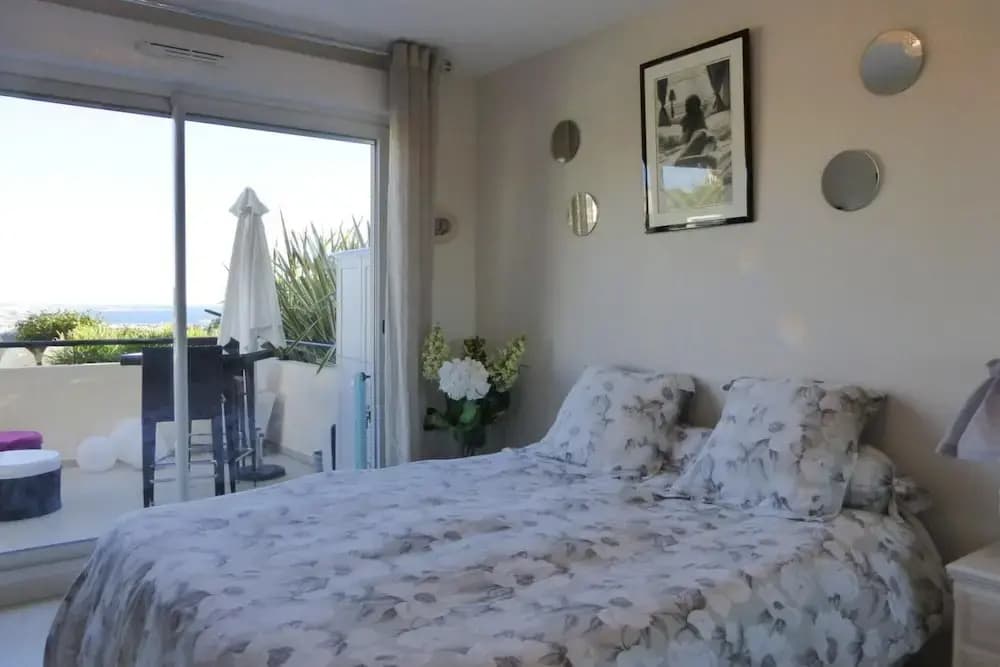 Apartment in Cannes With Sea View - Photo 3