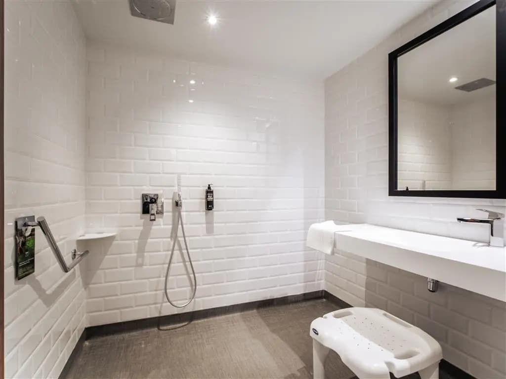 ibis Styles Castelnaudary - Miniature 8