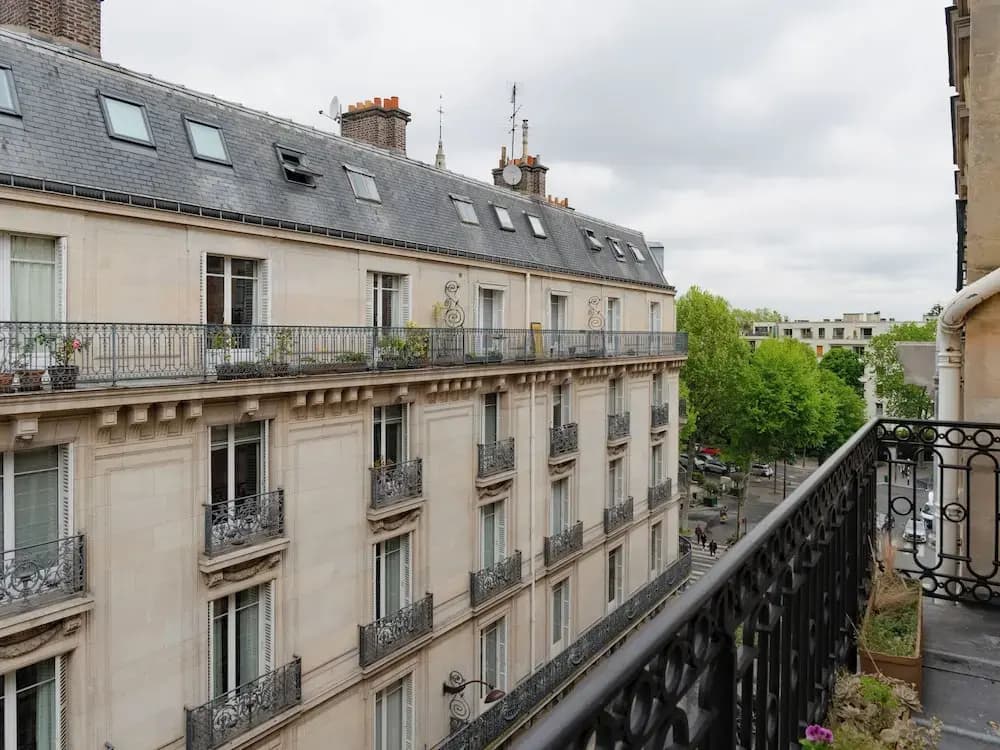 Paris Les Sablons Elegant residence - Photo 1