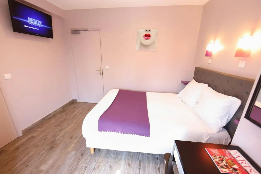 Sweet Hotel - Photo 4