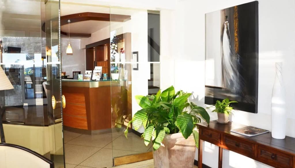 Hôtel La Plage - Photo 2