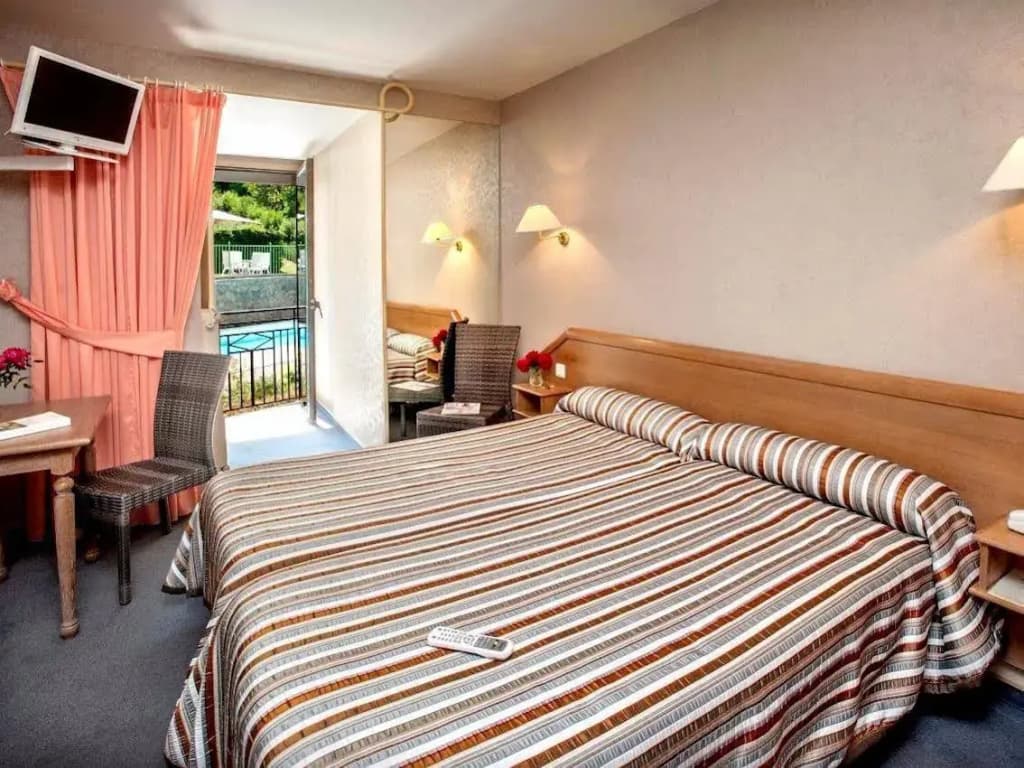 Logis Hotel Restaurant Mont Aigoual - Photo 1