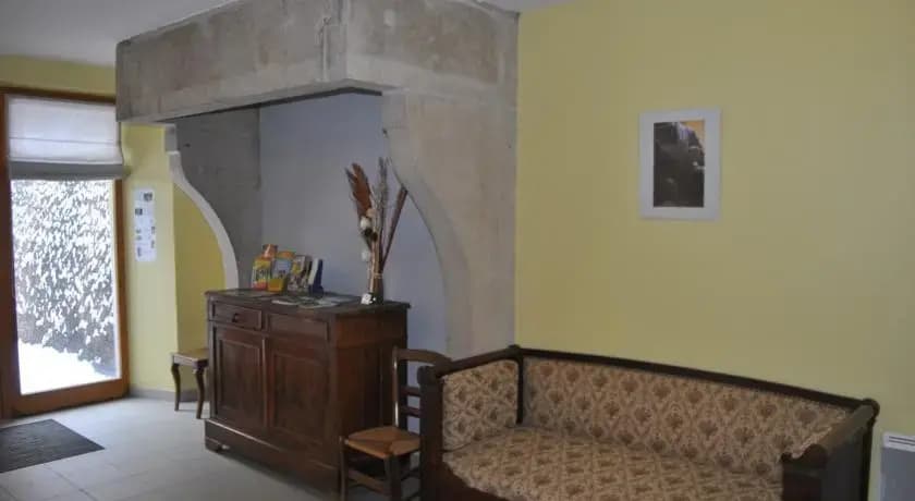 Hôtel Restaurant de la Source - Photo 1