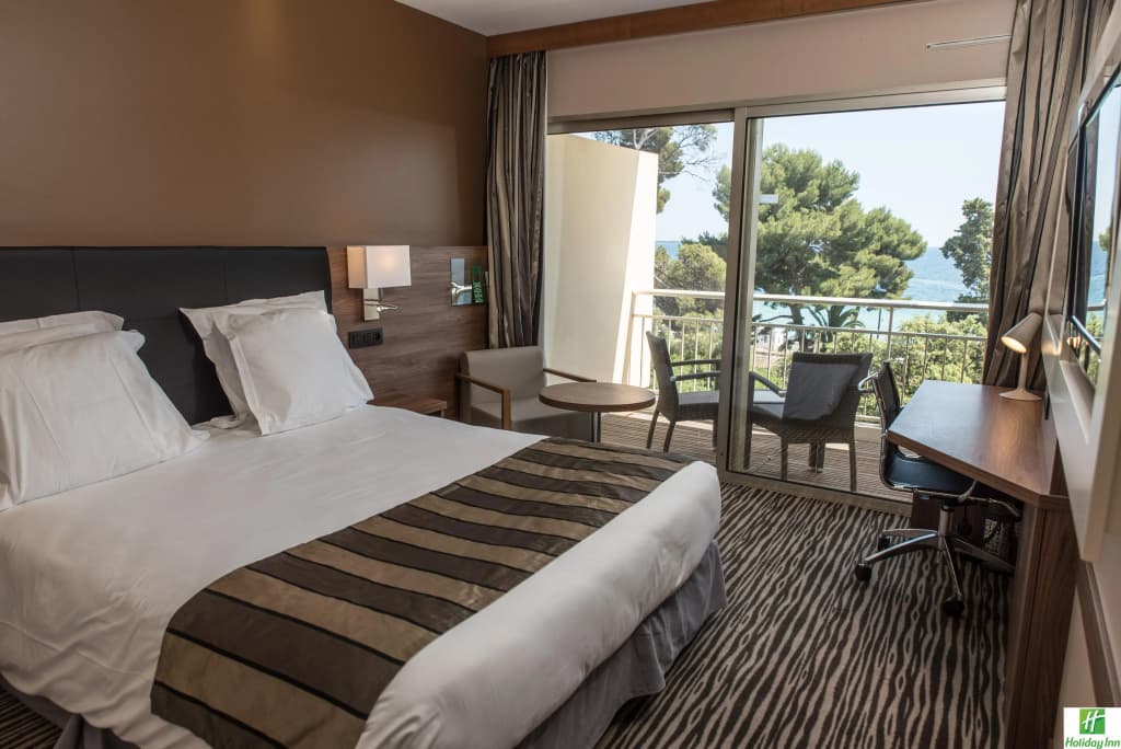 Radisson Hotel Cannes Seaside - Photo 3