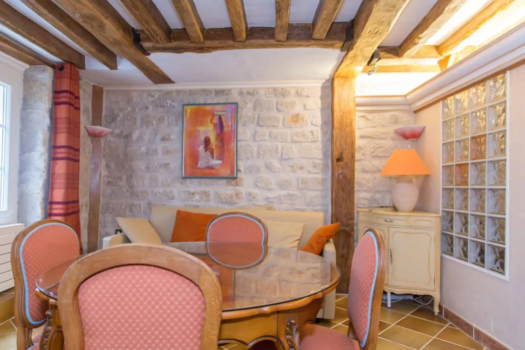 Saint Germain des Prés Apartment - Photo 2