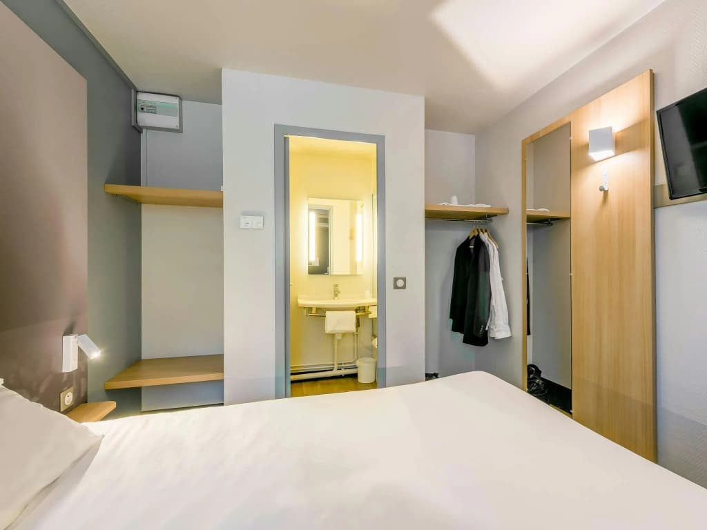 B&B HOTEL ANNEMASSE Saint-Cergues - Photo 5