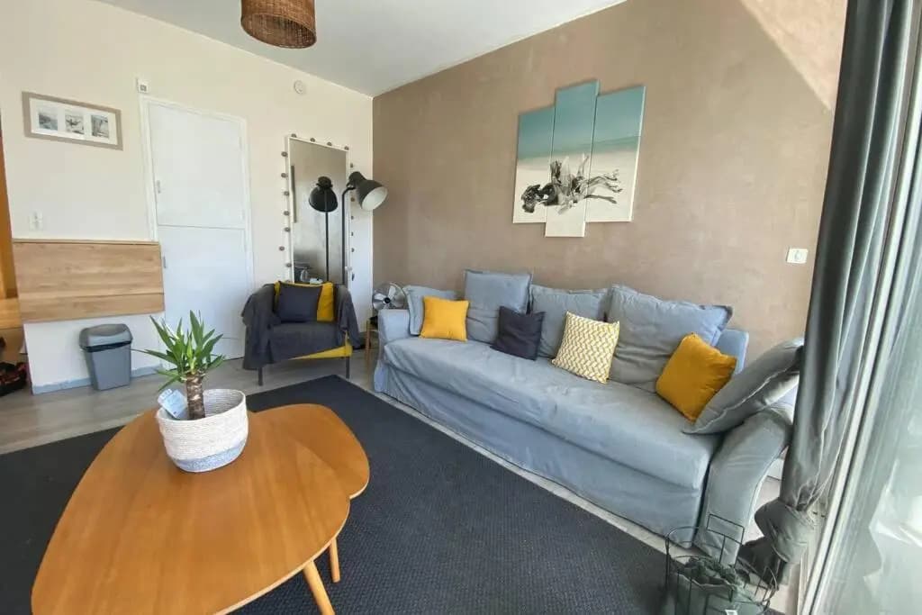 Superbe studio en plein centre ville, à 200m de la plage - Photo 2