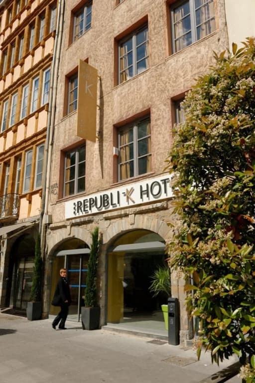 Republik Hôtel - Photo 1
