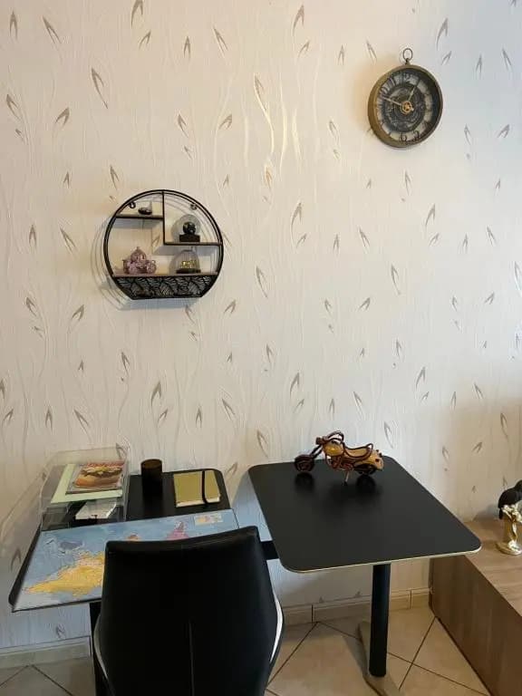 Vaste appartement douillet au cœur de la ville du cristal - Miniature 8