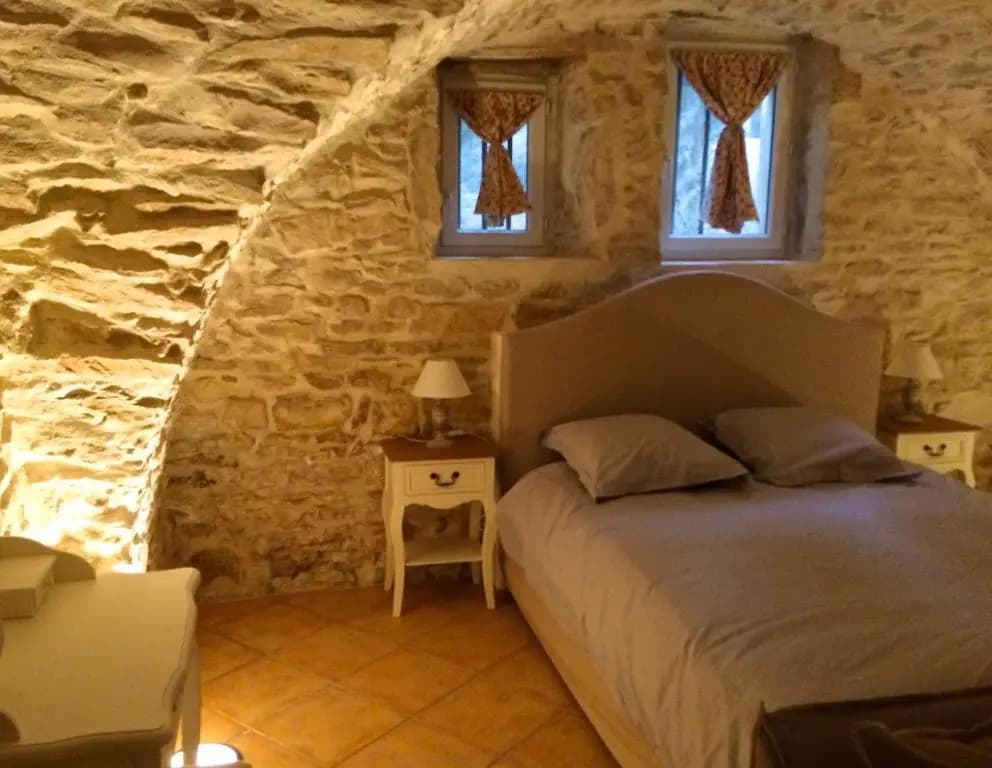 Locus Amoenus - Photo 2