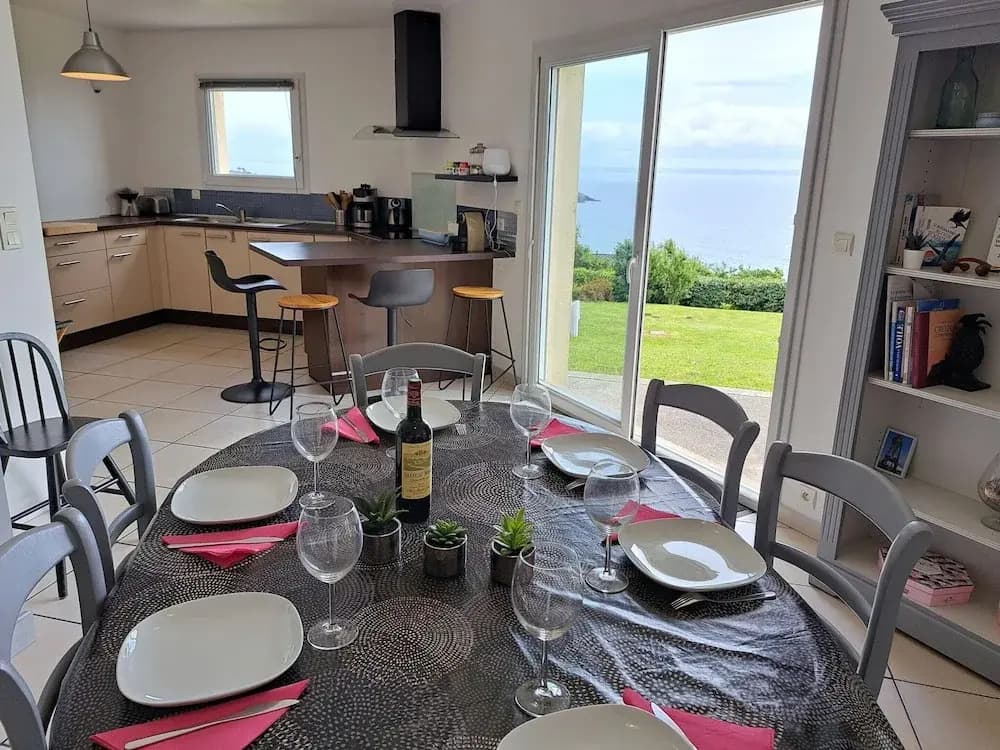 Villa in Crozon With Sea Views & Sandy Beach - Miniature 7