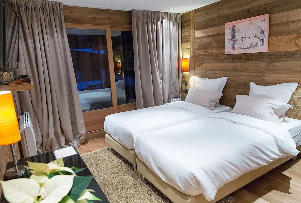 Hotel Montana - Photo 3