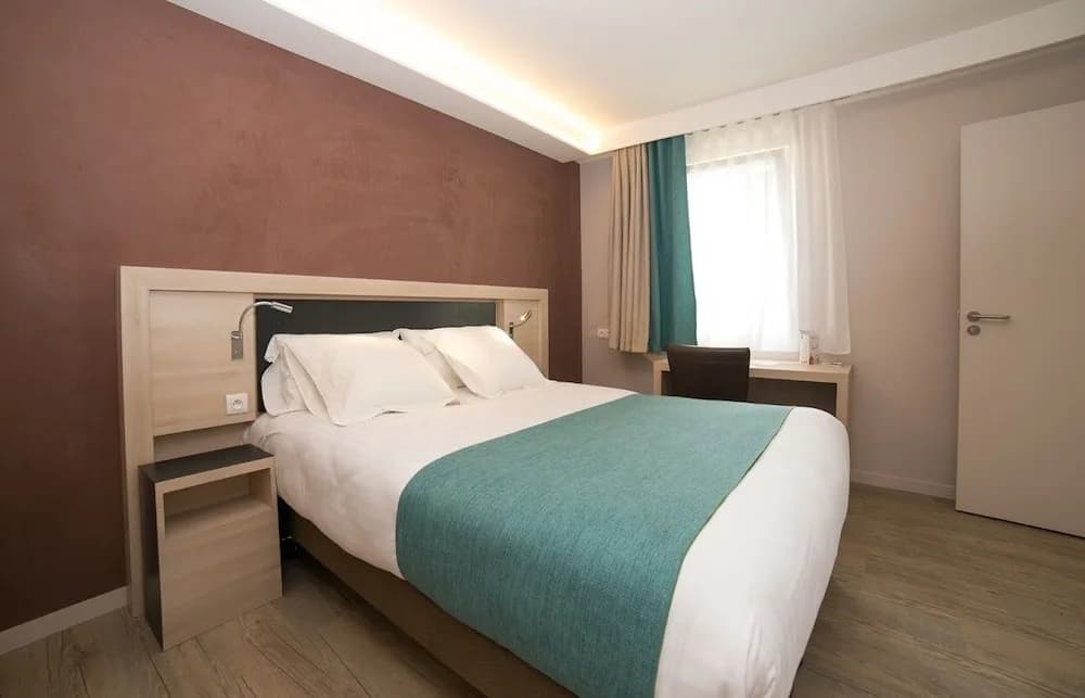 Hôtel de La Louée - Miniature 6