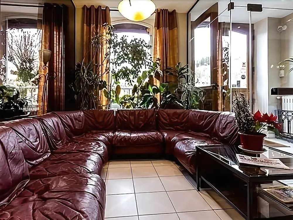 Hôtel Régina - Photo 2