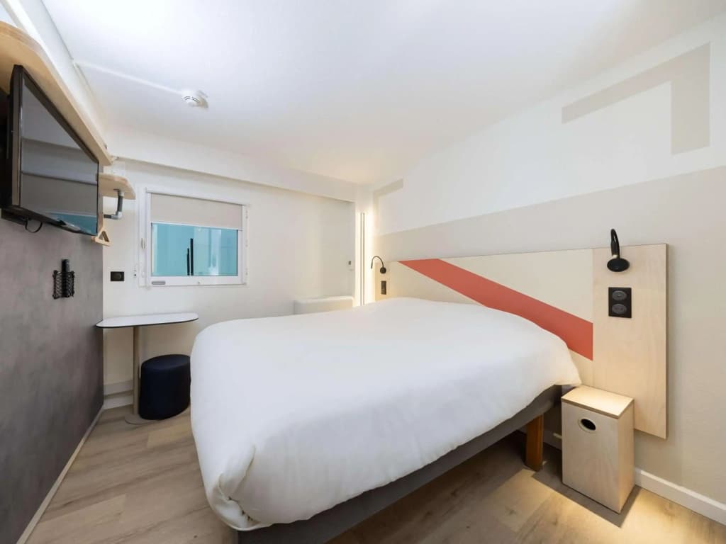 ibis budget Bordeaux Centre Mériadeck - Photo 4