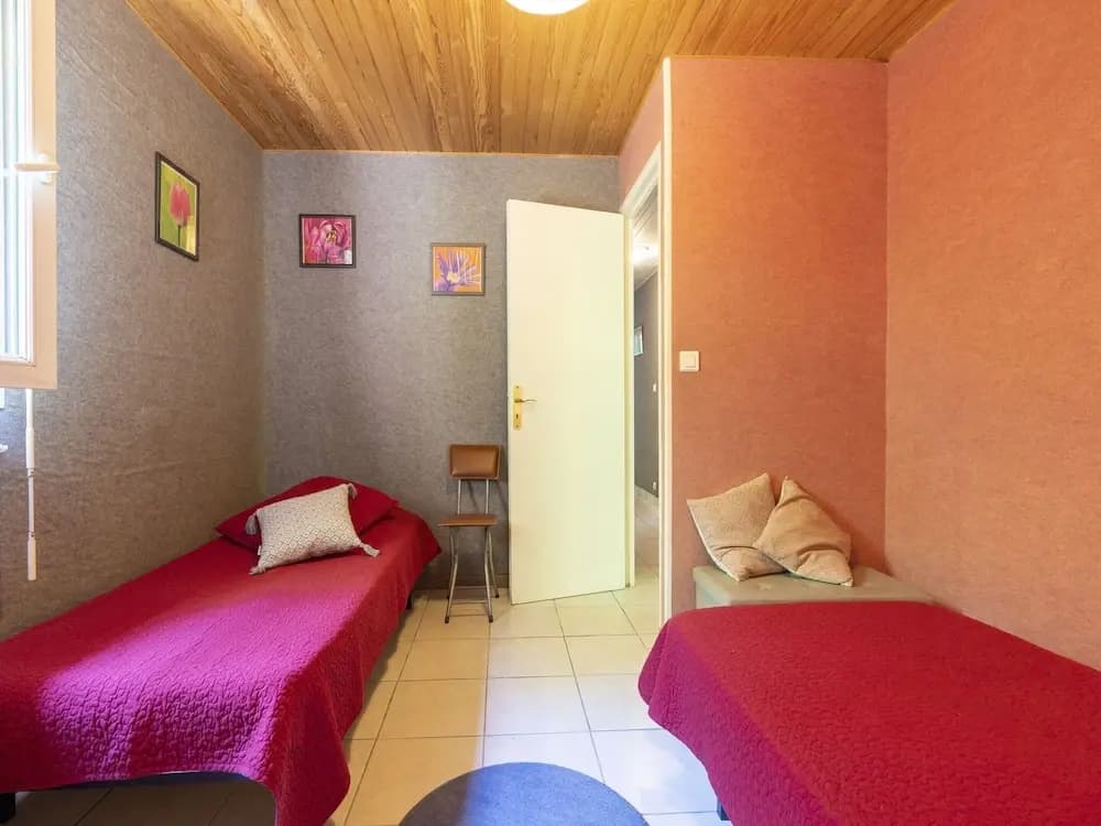 Tranquil Villa in Les Salelles - Photo 5