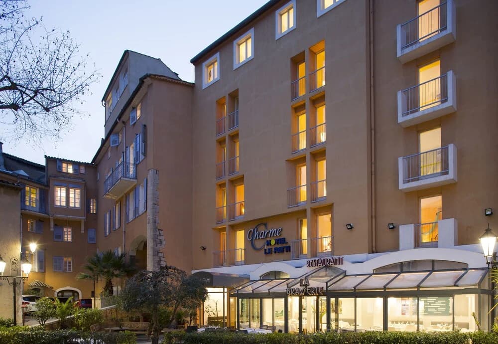 Hôtel Le Patti - Photo 1
