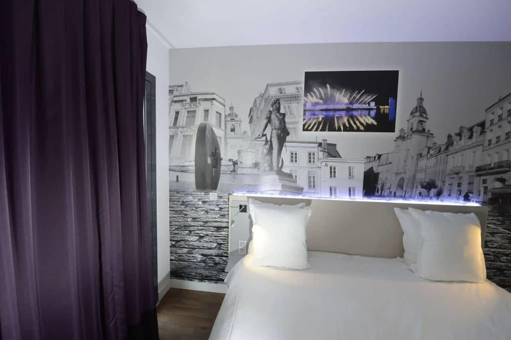 Contact Hôtel LR La Rochelle - Photo 3