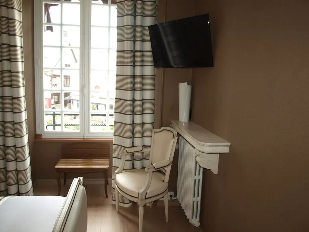 Hôtel Les Deux Magots - Photo 5