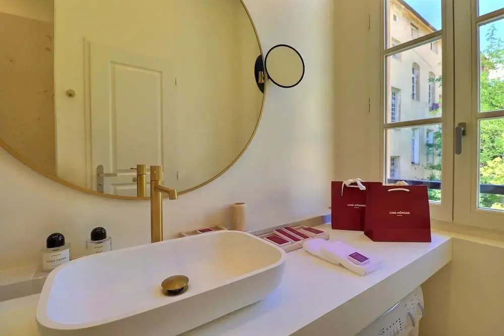 La Suite 26 (accès spa 1h/jour) - Miniature 6
