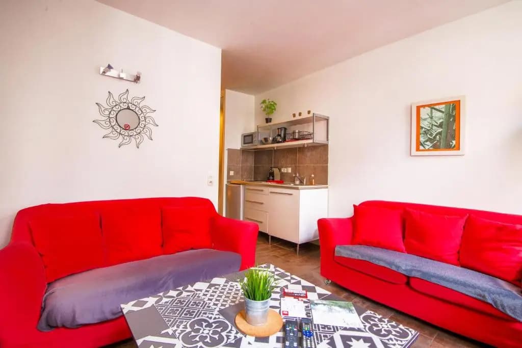 ROYALE APARTMENTS VIEUX LILLE 24H24H Access - Photo 3