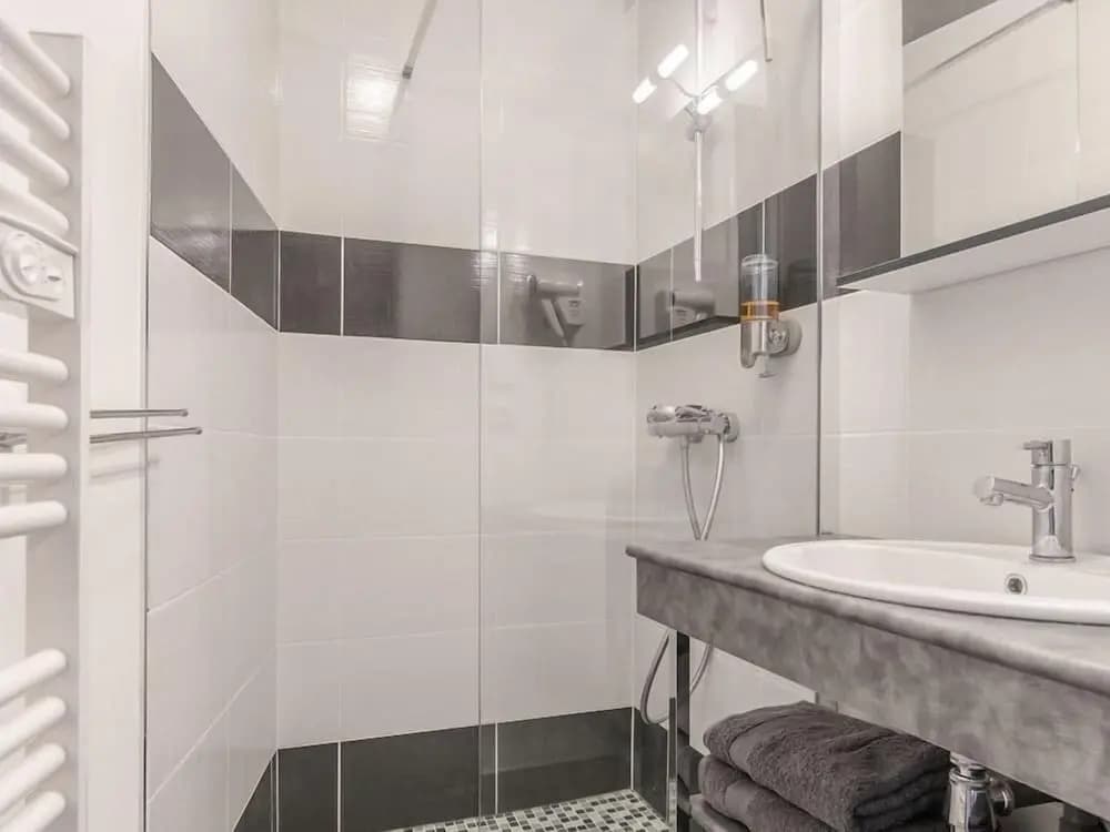 Appart Hotel Bourgoin - Miniature 8