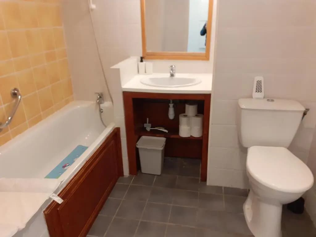 Appartement dans residence de tourisme - Photo 4
