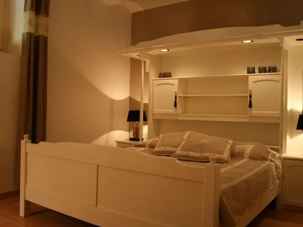 Spacious Villa in Drome with Swimming Pool - Photo 4