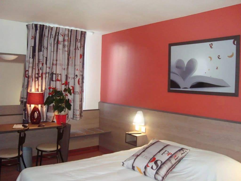 ACE Hotel Poitiers - Photo 3