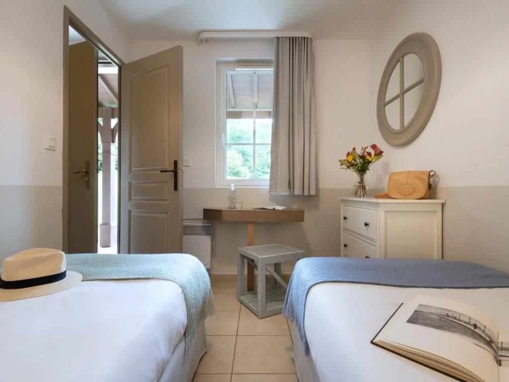 Apartment in Residence & Spa With Common Pool and Sauna, Houlgate - Photo 4