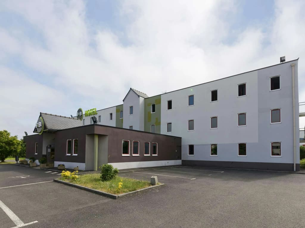 B&B HOTEL Rennes Est Cesson Sévigné 3 étoiles - Photo 1