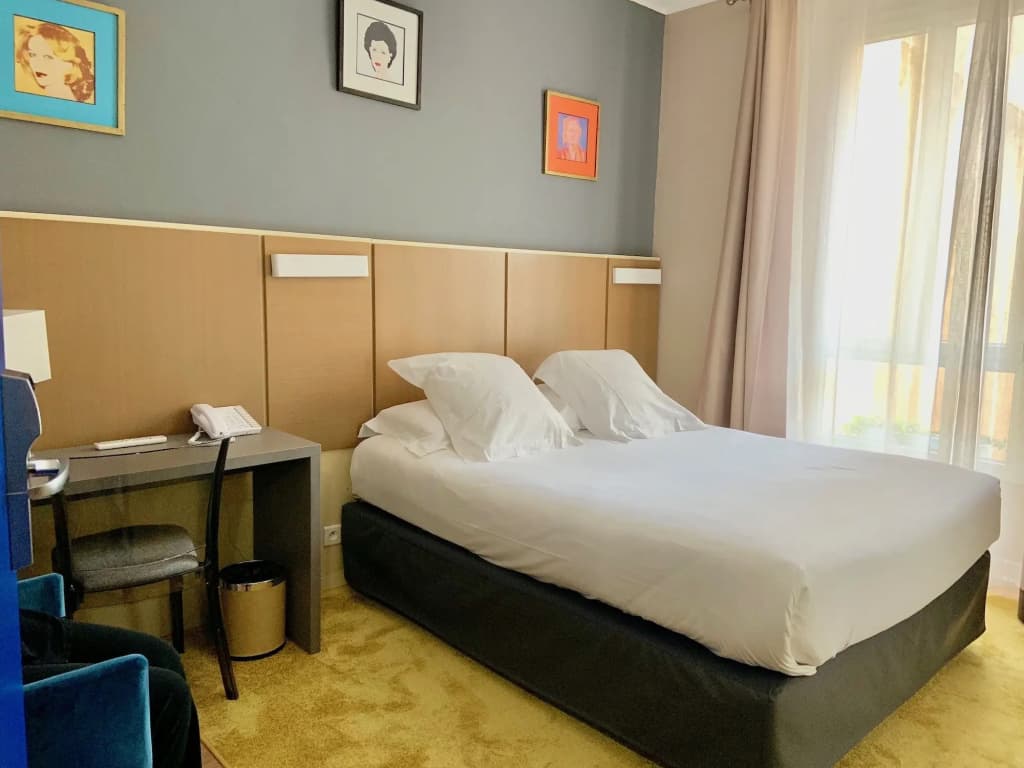 Hotel Amirauté - Miniature 7