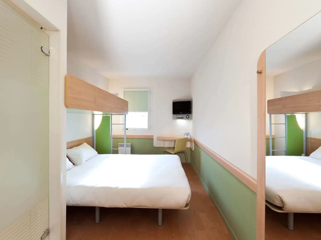 ibis budget Mantes-la-Jolie Sully - Photo 2