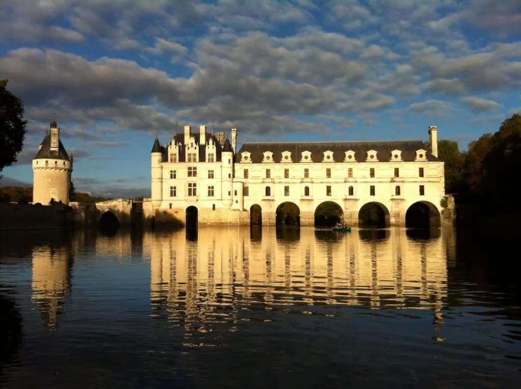 Loire Valley Medieval Getaway - Photo 1